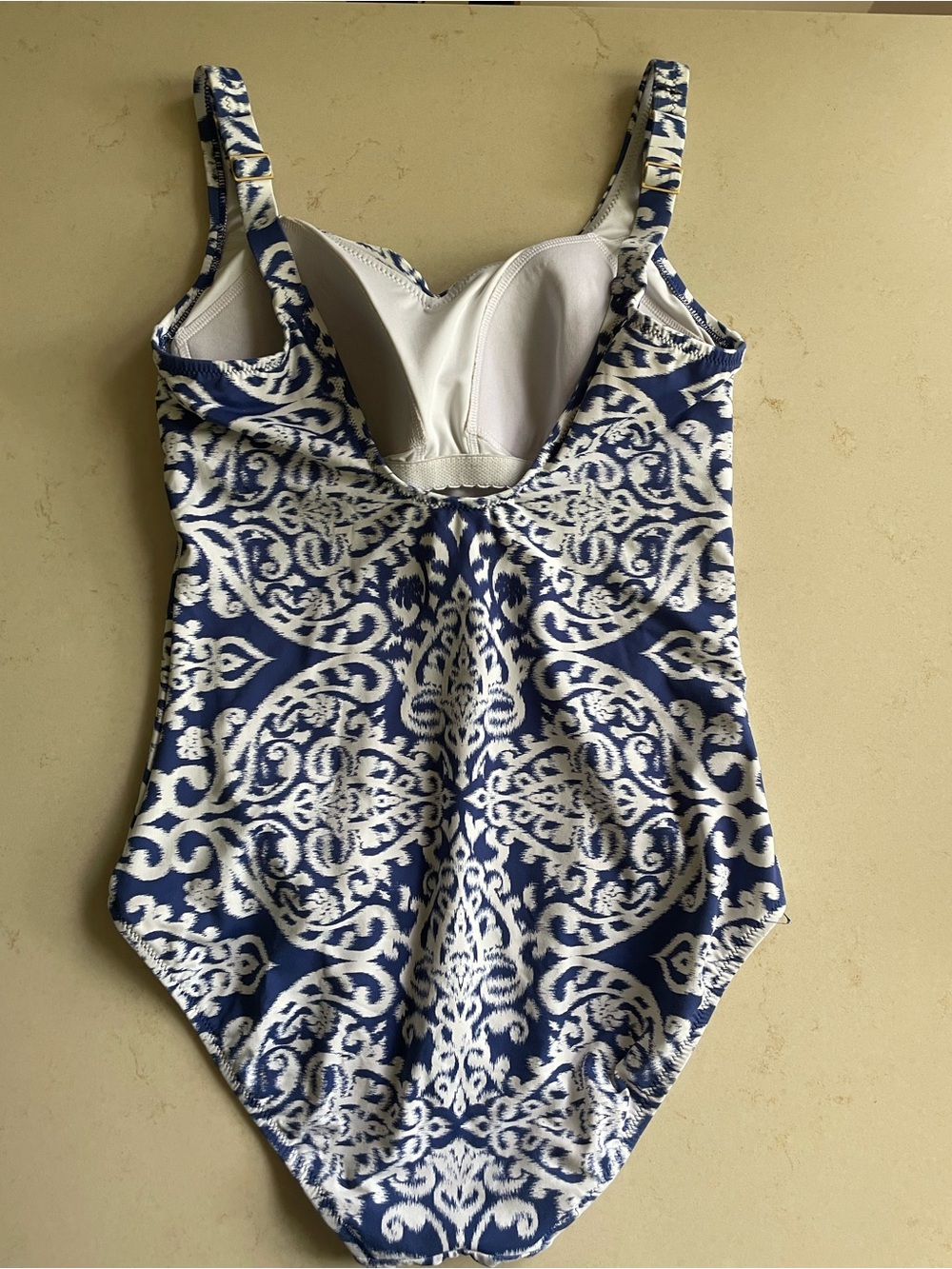 Land’s End Women’s Blue & White Patterned One-Piece Swimsuit - Picture 2 of 4